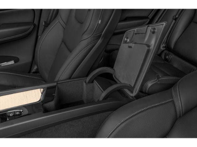 2021 Volvo XC60 Recharge Plug-In Hybrid T8 Inscription