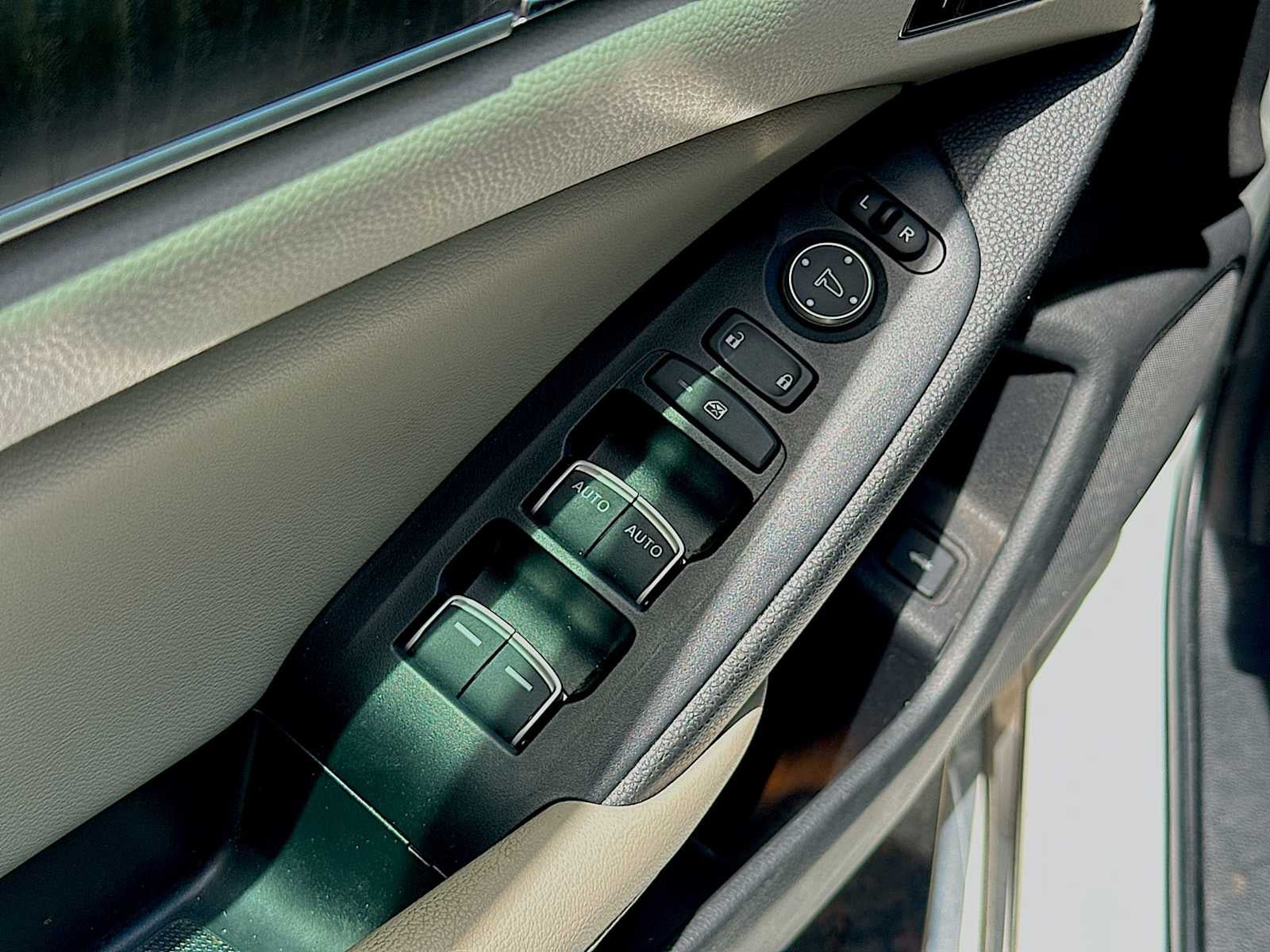 2022 Honda Accord Hybrid Touring