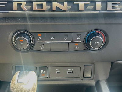 2025 Nissan Frontier SV