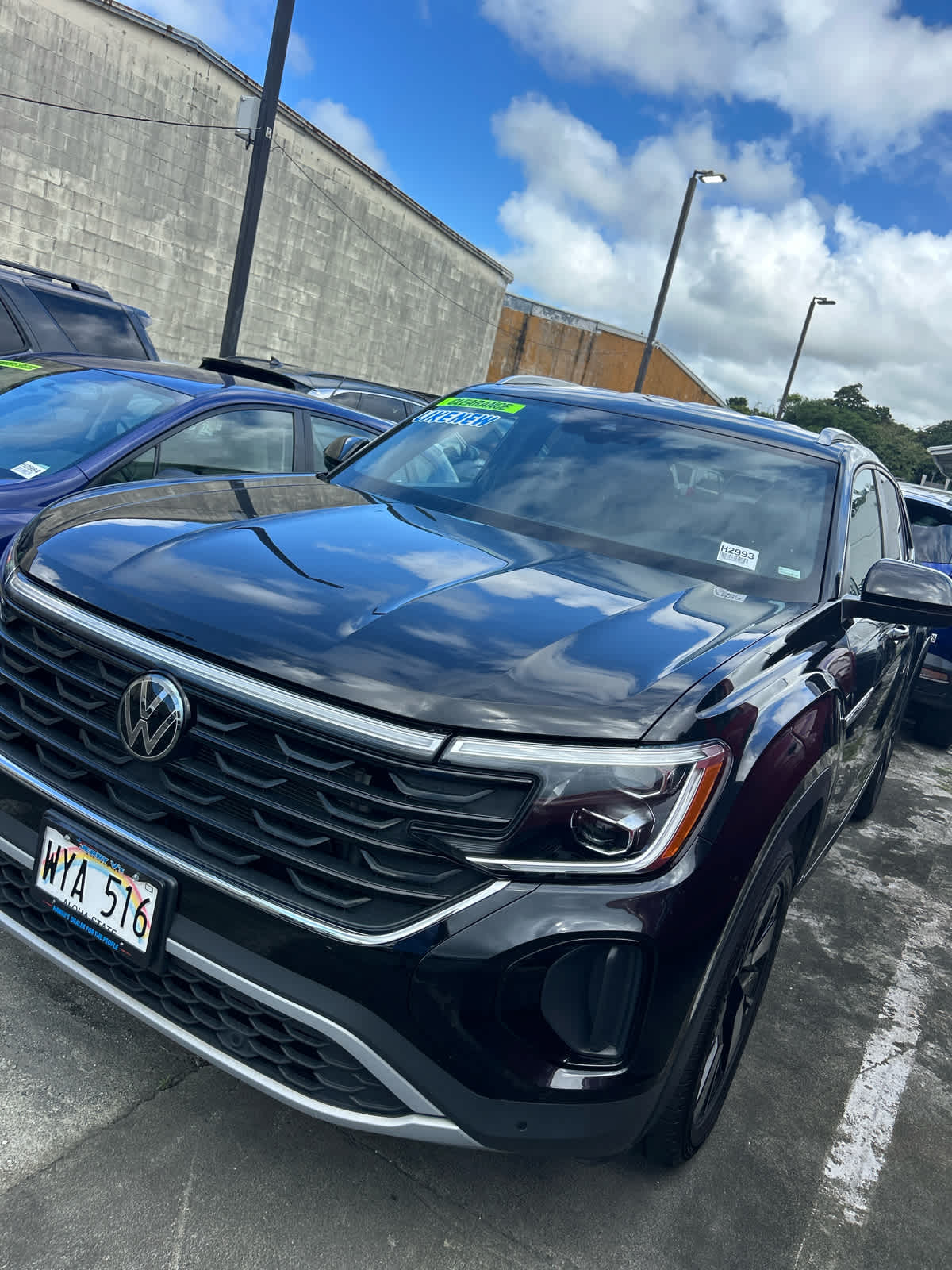 2024 Volkswagen Atlas Cross Sport 2.0T SE w/Technology