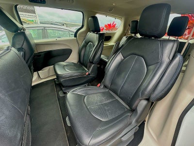 2021 Chrysler Pacifica Hybrid Touring L