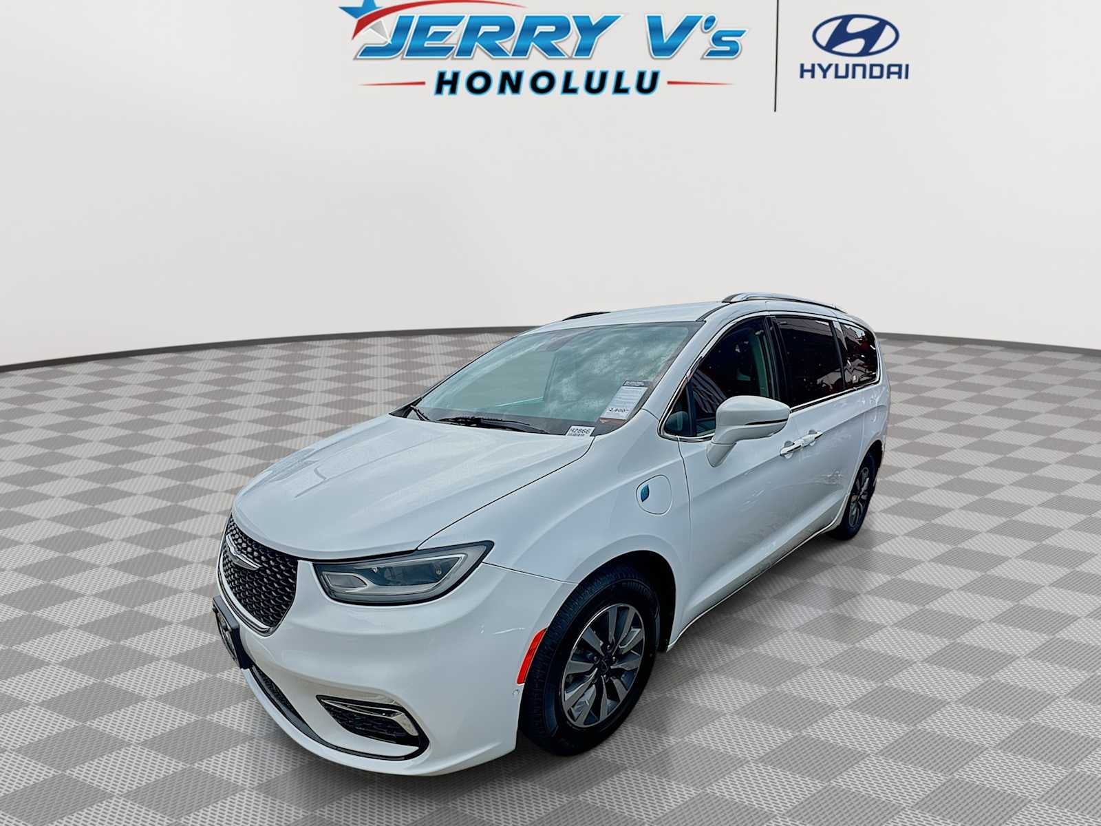 2021 Chrysler Pacifica Hybrid Touring L