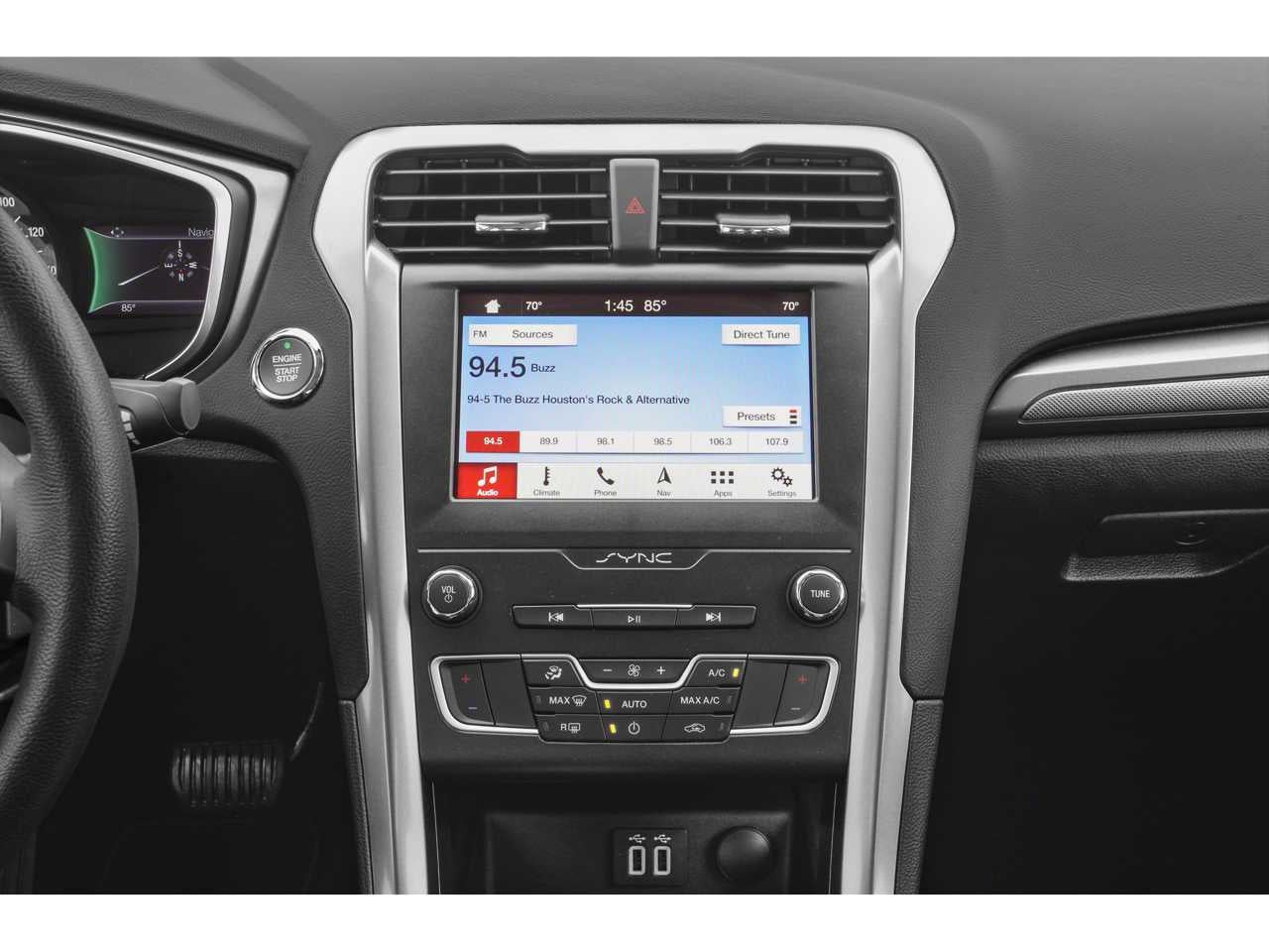 2020 Ford Fusion SE